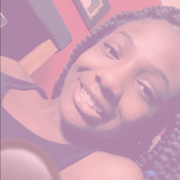 Meet your Posher, Khania - Picture 1 of 1